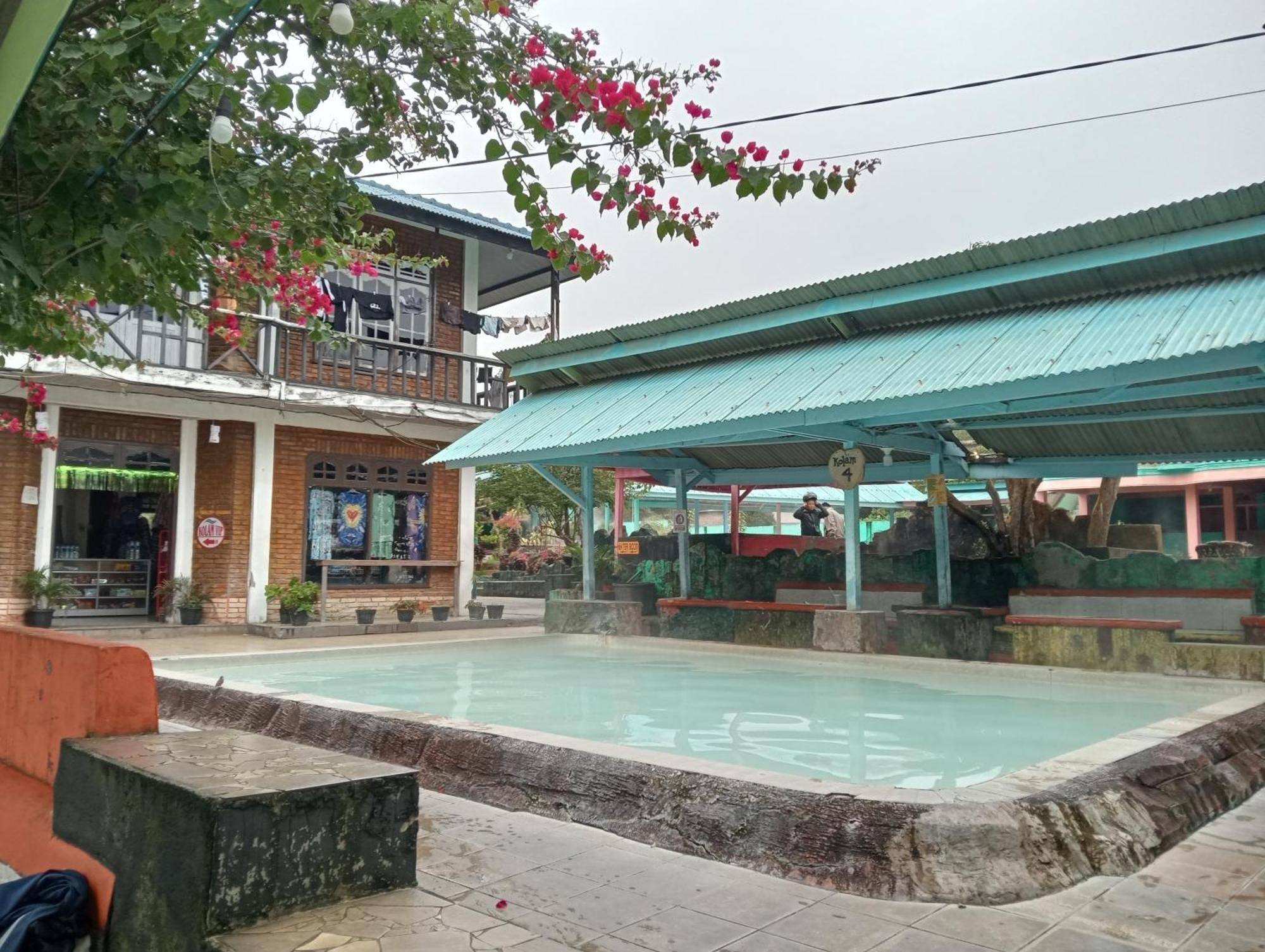 Vulkaan Homestay Berastagi Bagian luar foto