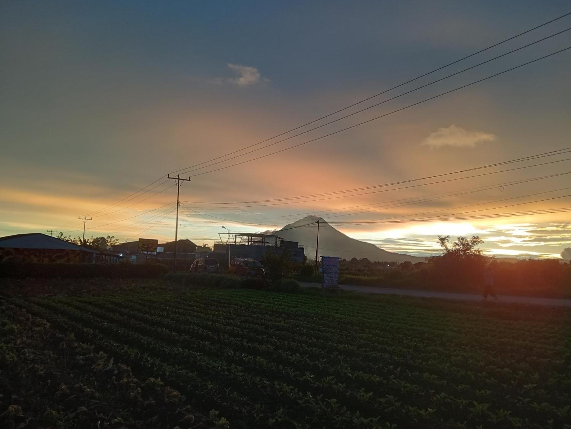 Vulkaan Homestay Berastagi Bagian luar foto