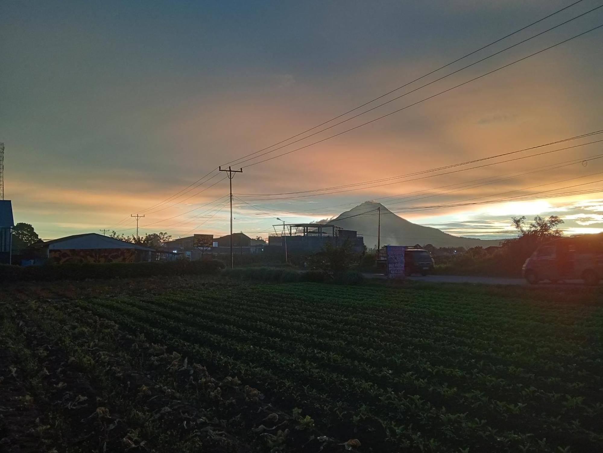 Vulkaan Homestay Berastagi Bagian luar foto